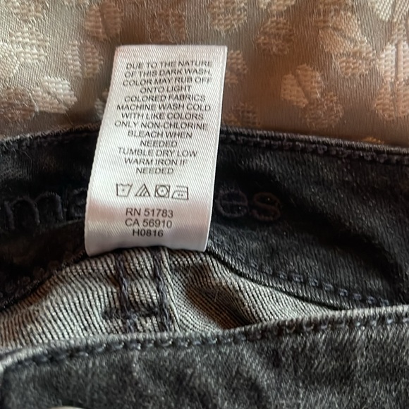 EUC Cropped jeans - Picture 5 of 6